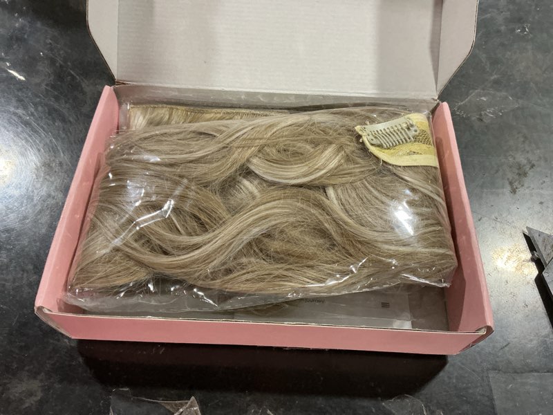 Condition photo showing Good Condition for reecho hair extensions, 4pcs clip in hair extensions he001 natural soft synthetic hairpieces for women, ash blonde with blonde highlights