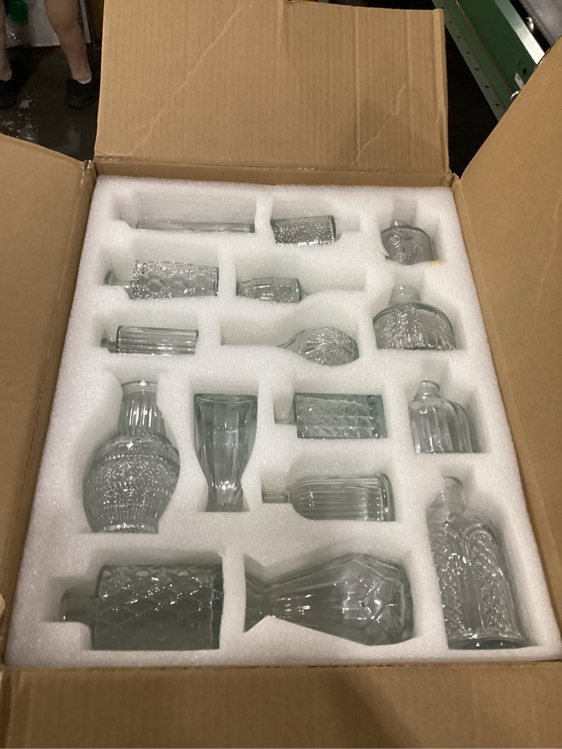 Condition photo showing New/Like New for glass bud vase set of 32pcs wedding centerpieces for tables,mini clear bud vases for flowers,small flower vases suitable for birthday party,anniversary,wedding,baby shower (clear, 32pcs) clear 32pcs