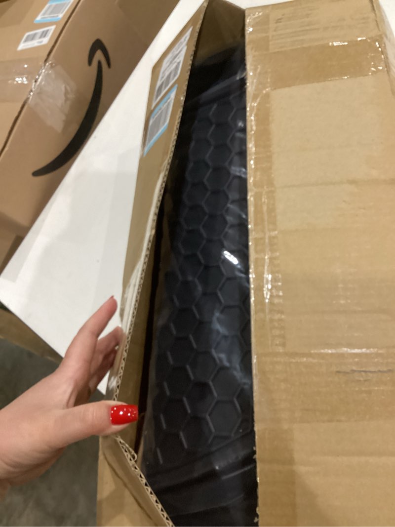 Condition photo showing Good Condition for megiteller car floor mats custom fit for volkswagen tiguan 2010 2011 2012 2013 2014 2015 2016 2017 odorless washable heavy duty rubber (all weather) floor liners black floor mats 2010-2017
