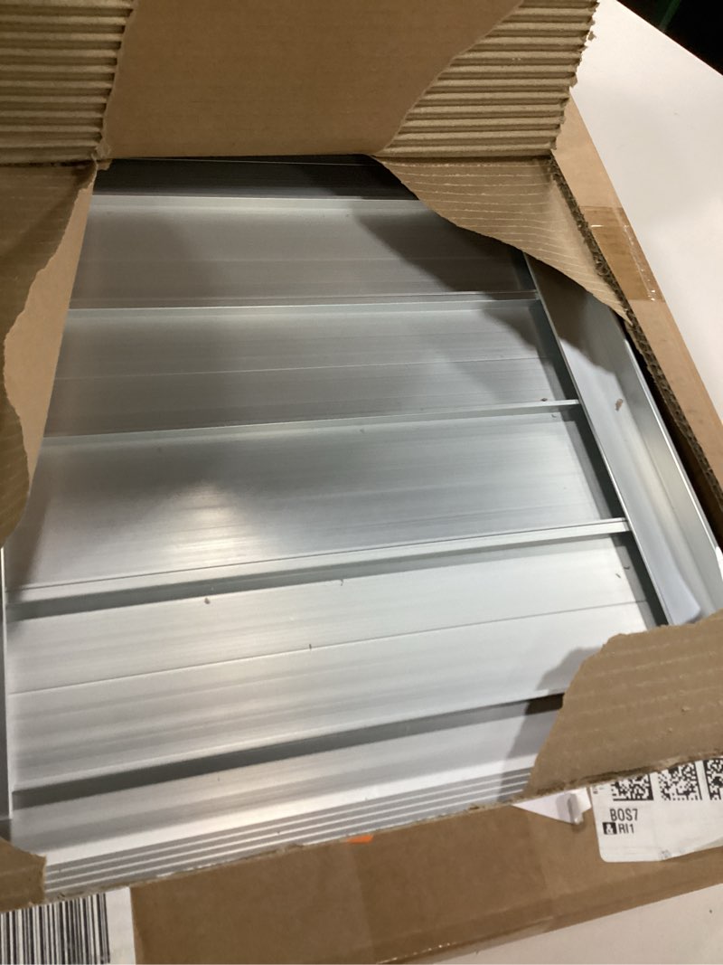 https://lotting-media.assets.bidfta.com/lotting_10125ea3-d77f-4321-991a-865ba0896c86