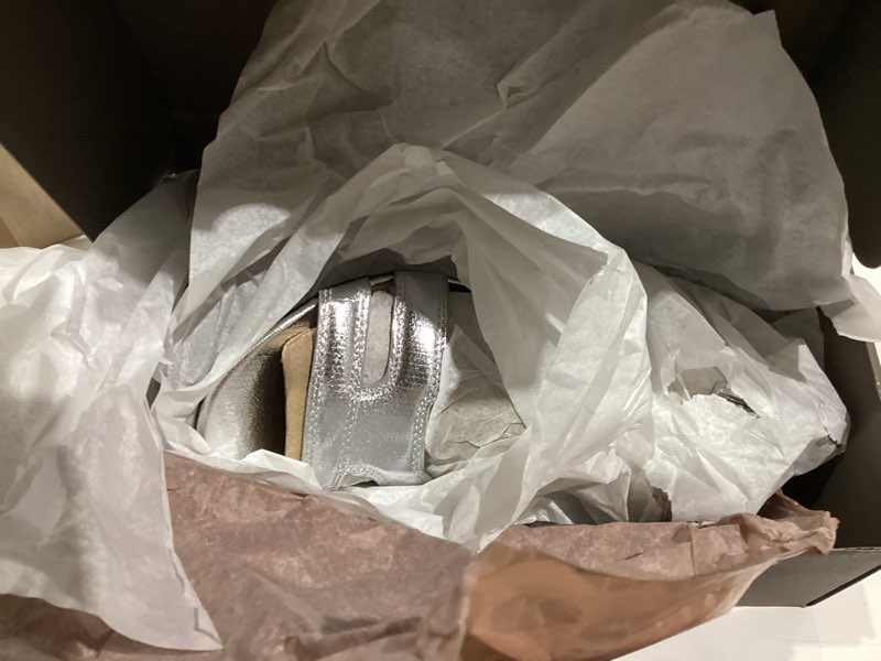 Franco Sarto Womens Nora Ankle Strap Low Block Heel Sandal Silver Metallic 5 M