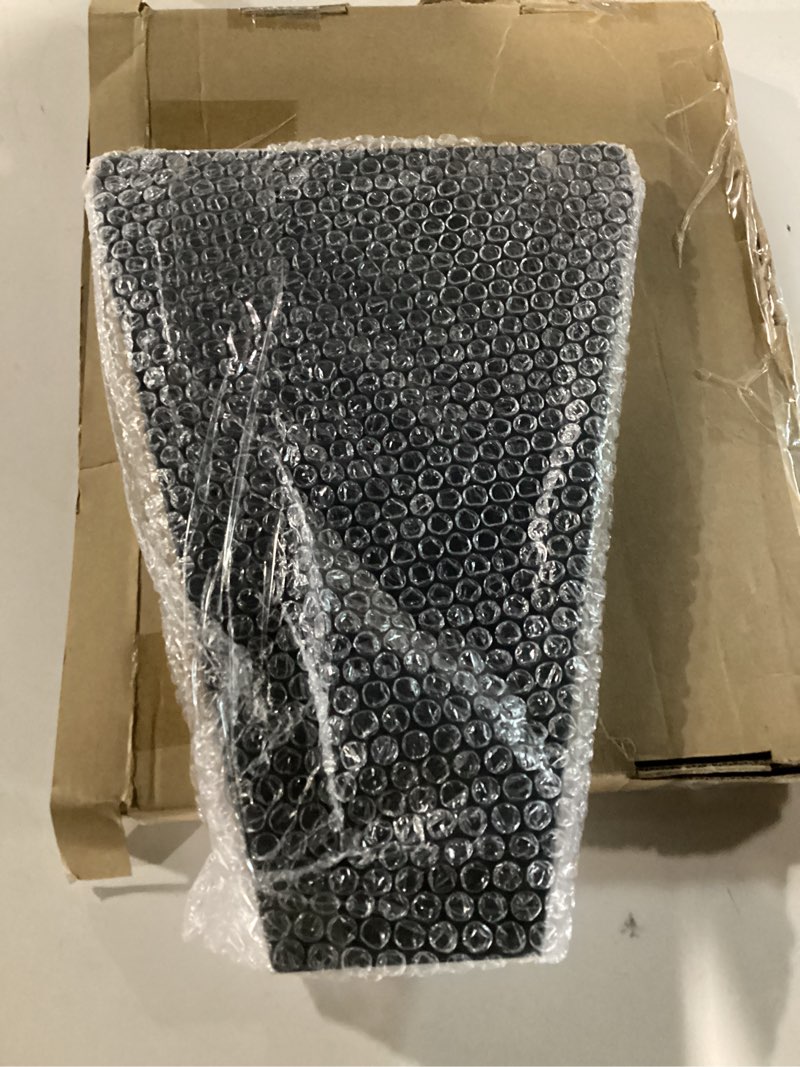 Condition photo showing Good Condition for Chicken Killing Cone - Premium Metal Poultry Restraining Cone for Broilers, Anti-Rust Coating & Flat Back Design, Layers & Small Turkeys up to 8 lbs (Black, Medium)