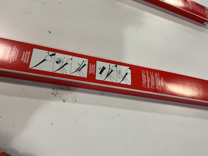 Condition photo showing New/Like New for Motorcraft Wiper Blade - WW2601A