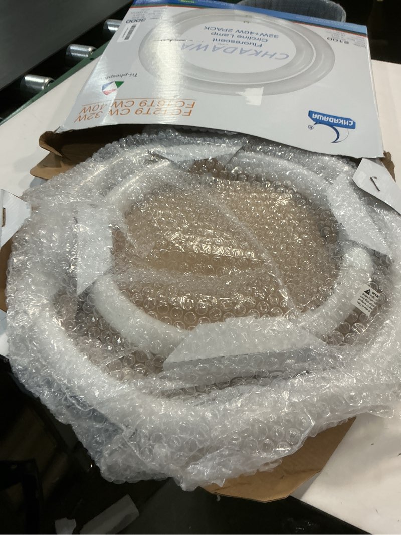 Condition photo showing Good Condition for FC12T9/CW 32W and FC16T9/CW 40W Cool White Set, Round Fluorescent Light Bulb 12 inch T9 32 Watts & 16 inch 40 Watts Circular Bulb, Circline Kitchen and Bath Light Bulbs, 4100K, G10q 4 pin Prong