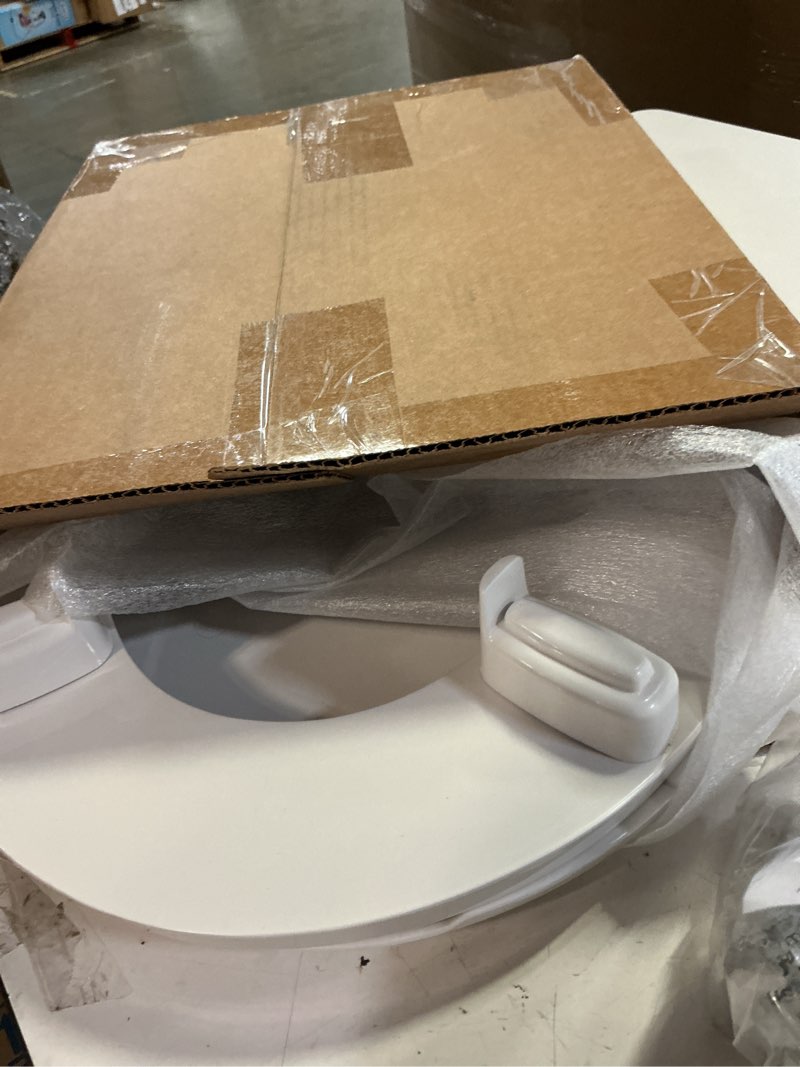 Condition photo showing New/Like New for centoco 2 inch raised toilet seat for seniors, round, closed front with cover, plastic, made in the usa, hl440sts-001, white 2" closed front round 1 pack