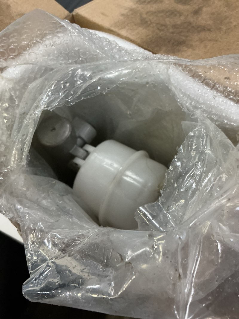 Condition photo showing As Is for kax m630034 brake master cylinder replacement for chevrolet s10 2000-2004, chevrolet blazer 2000-2005, gmc sonoma 2000-2004, gmc jimmy 2000-2001, bravada 2000-2001
