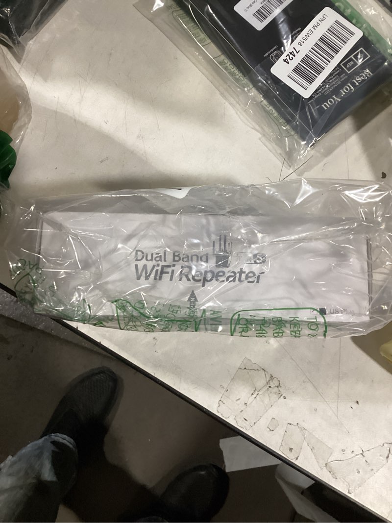 Condition photo showing New/Like New for 13888 Sq.Ft Range WiFi Extender Signal Booster Dual Band 5GHz/2.4GHz, 150-Device Compatibility, Simple Installation, WiFi Extender, WiFi Repeater