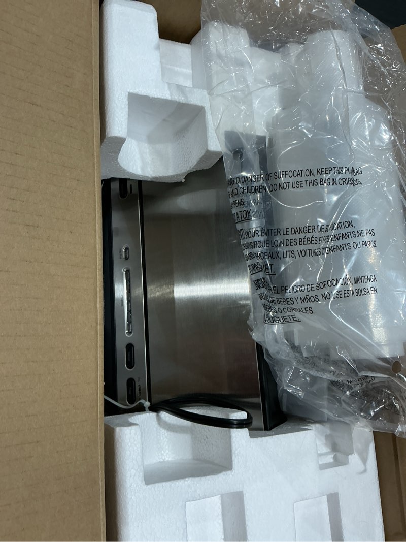 Condition photo showing Good Condition for foodsaver v4400 2-in-1 vacuum sealer machine with automatic vacuum sealer bag detection and starter kit machine & starter kit