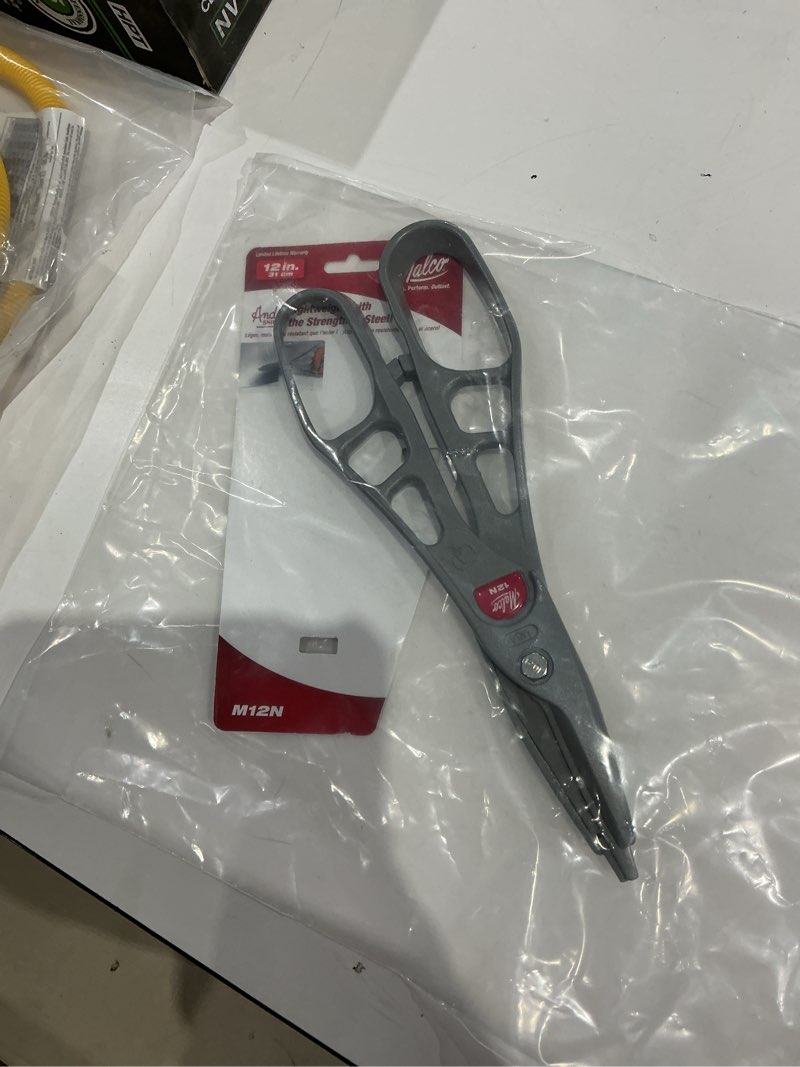 Condition photo showing As Is for malco m12n 12 in. straight cut aluminum snip