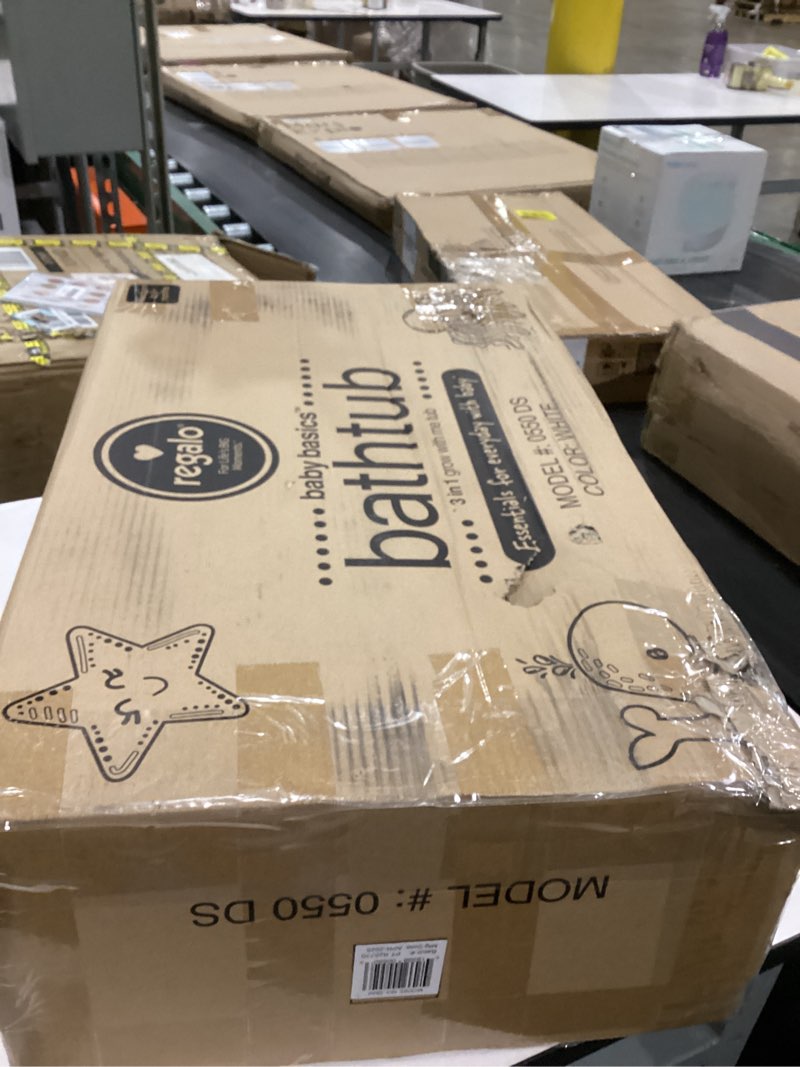 Condition photo showing New/Like New for Regalo Baby Basics Grow with Me Bath Tub  3-in-1 Bath Tub