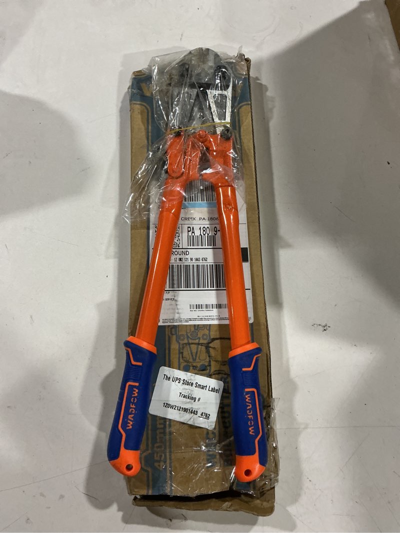 Condition photo showing Good Condition for wadfow heavy-duty medium size bolt cutter 18" for cutting fence, steel wire, chain, screws, rivet, and medium padlock, with soft grip rubber ergonomic handle cutters
