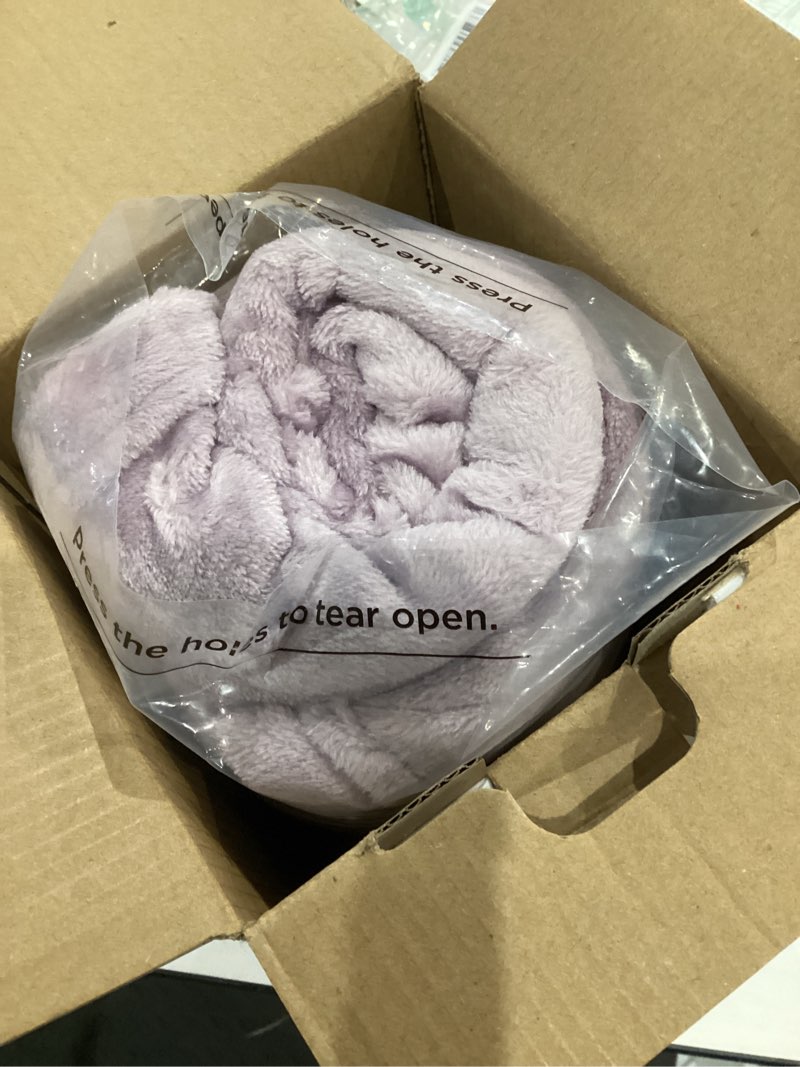Condition photo showing New/Like New for bedsure gentlesoft fleece blankets twin size fog purple - 300gsm lightweight plush fuzzy cozy soft blanket for bed, sofa, couch, travel, camping, 60x80 inches fog purple twin (60" x 80")