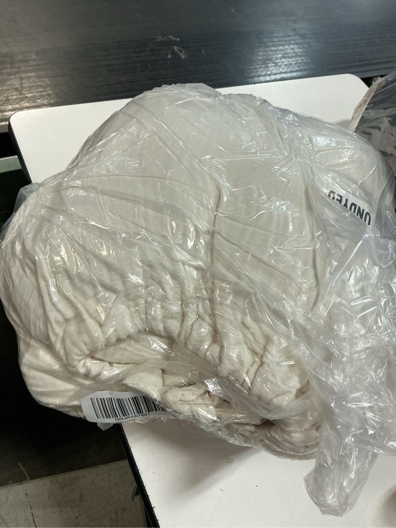 Condition photo showing New/Like New for organic cotton gauze duvet cover set, king/cal king, undyed