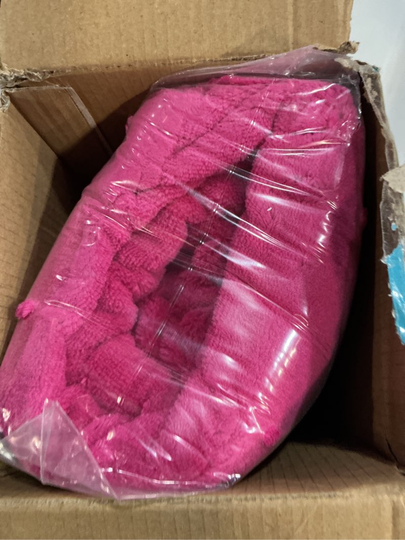 Condition photo showing New/Like New for alexander del rossa plush fleece robe for women, long hooded bathrobe with hood, plus size x-large fuchsia