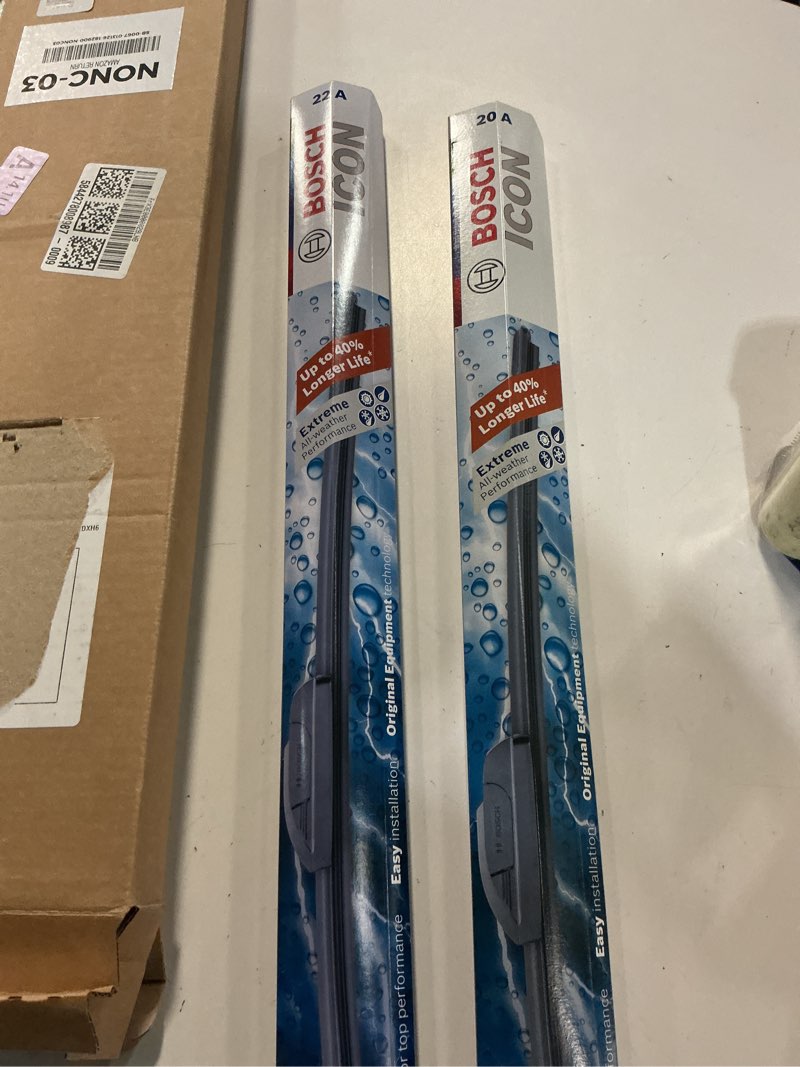 Condition photo showing Good Condition for BOSCH 22A20A ICON Beam Wiper Blades - Driver and Passenger Side - Set of 2 Blades (22A & 20A) Front (22A & 20A) ICON Combo Pack (Front)