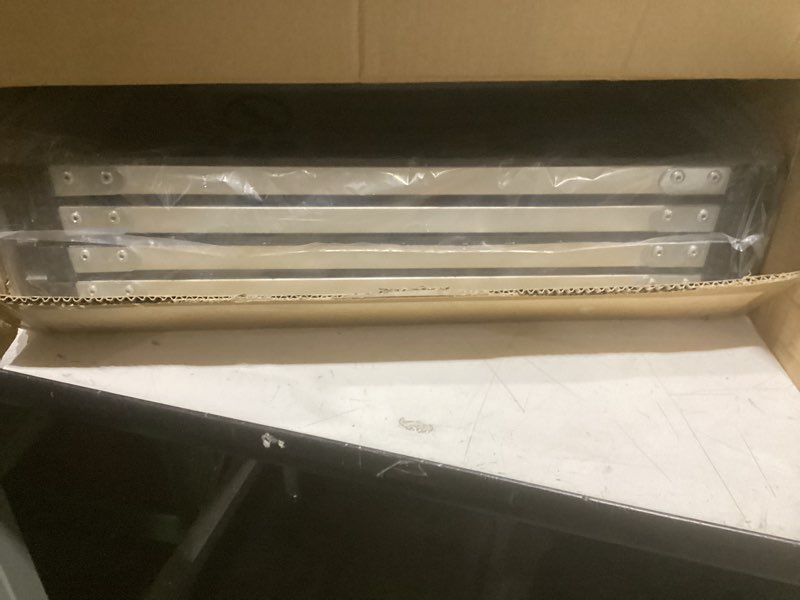 https://lotting-media.assets.bidfta.com/lotting_10658a36-ba8d-4682-85ec-d977e70203fe
