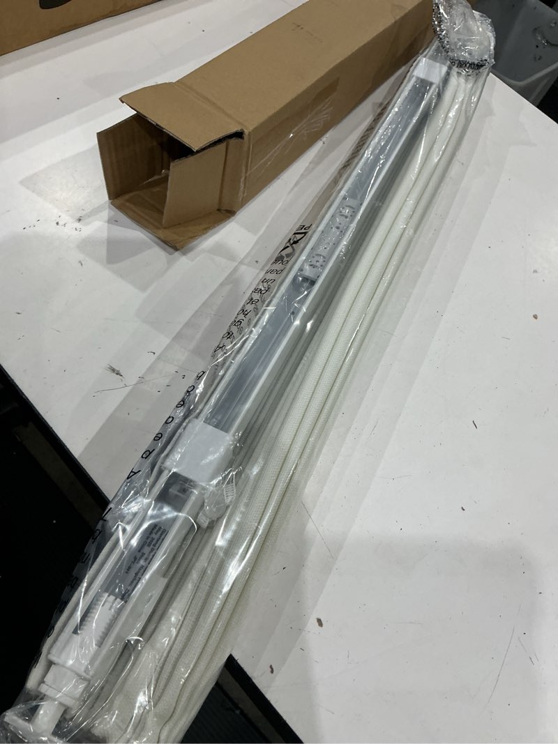 Condition photo showing Good Condition for Untitled Item