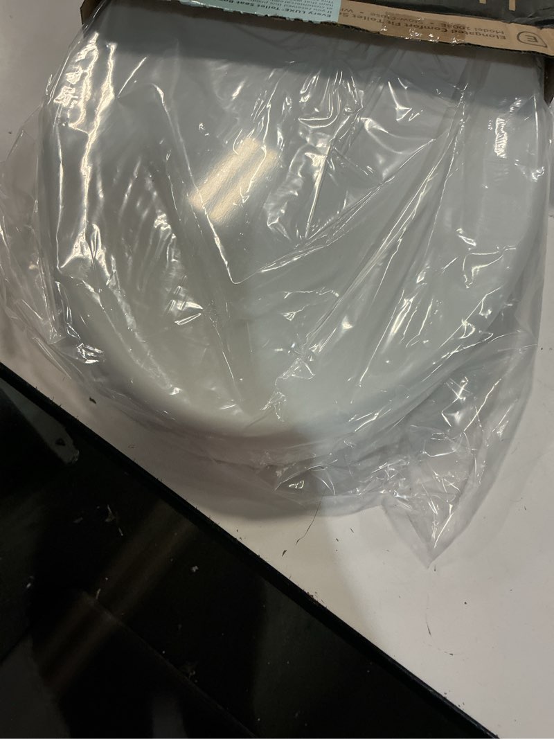 Condition photo showing Good Condition for LUXE TS1008E Elongated Comfort Fit Toilet Seat with Slow Close, Quick Release Hinges, and Non-Slip Bumpers (White)