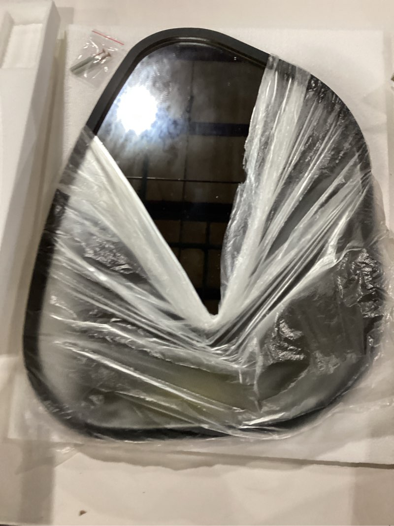 https://lotting-media.assets.bidfta.com/lotting_108eb44a-8675-4147-88ef-184188cef140