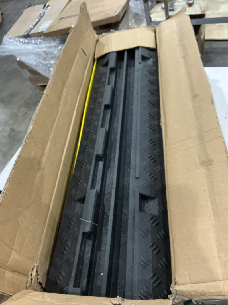 Condition photo showing Good Condition for vevor cable protector ramp, 4 packs 2 channels rubber modular speed bumps rated 11000 lbs load capacity, protective wire cord ramp driveway rubber traffic speed bumps hump cable protector