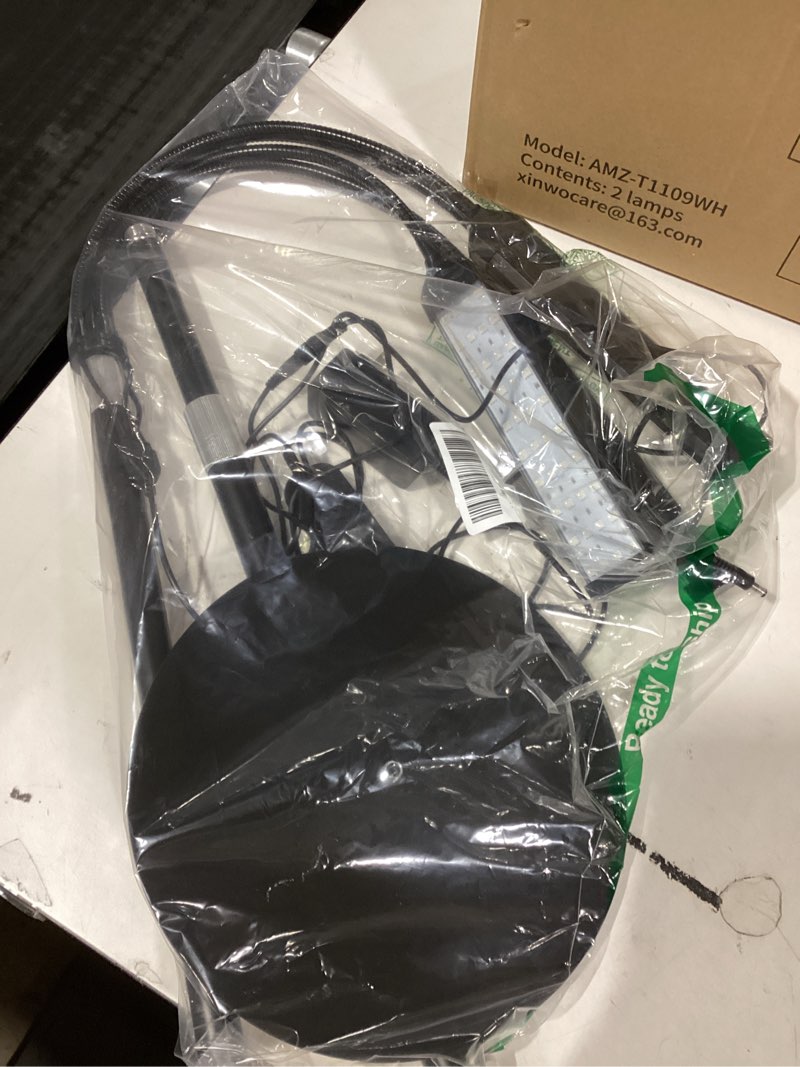 Condition photo showing Good Condition for similar product black 21000Lumens LED Work Lights with Stand, 3 Adjustable Work Lamp Head with Individual Switch, IP66 Waterproof Tripod Work Light for Outdoor Indoor Job Site Workshop Garage Construction Site 3 Adjustable Head