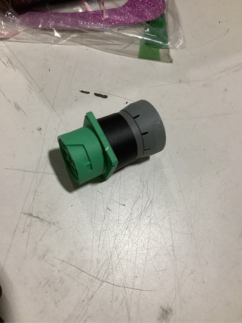 Condition photo showing Good Condition for green 9pin j1939 type 2 to 6pin j1708 adapter