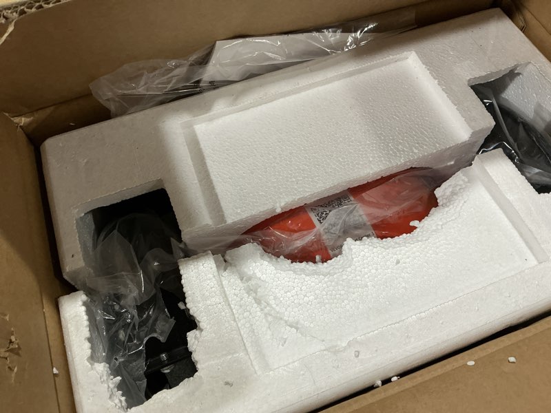 Condition photo showing Good Condition for vevor bench grinder, 8-inch single speed bench grinder, 3450rpm high-speed table grinders with 350w 3.0a induction motor, 36/60-grit grinding wheel & adjustable eye shield for fast sharpening grinding single speed / 3.0a induction motor