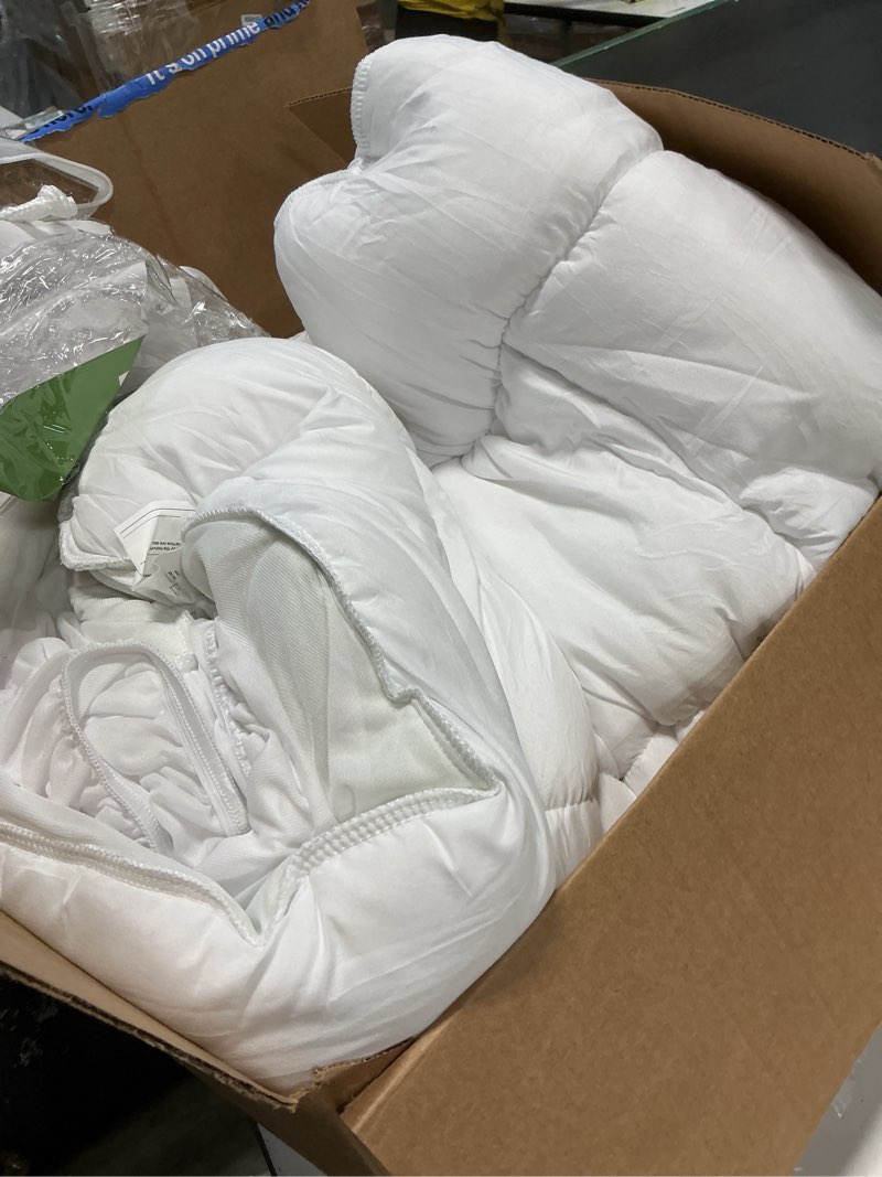 Condition photo showing As Is for niagara sleep solution ultra soft full size mattress topper - viscose made from bamboo pillow top mattress pad for back pain relief - naturally cooling for hot sleepers, green full 1 green