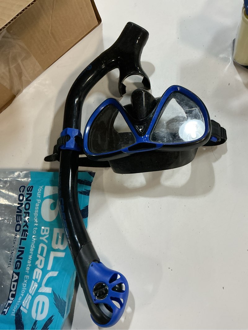 Condition photo showing As Is for Cressi Adult Snorkeling Kit, Mask & Dry Snorkel - Quality Equipment for Discovering The Underwater World - Ocean Combo: Designed in Italy Black/Blue/Black