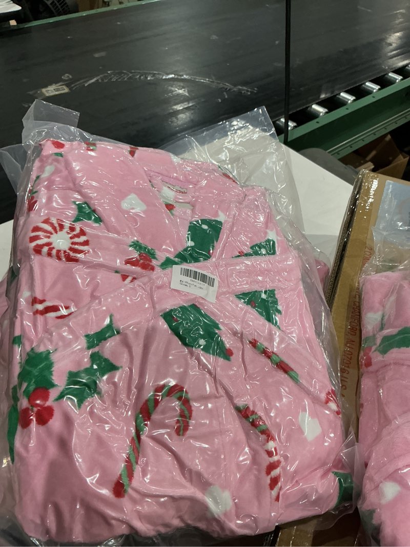 Condition photo showing New/Like New for women‘s plush long soft bathrobe, premium fleece robe, super cozy cute quick dry small christmas 280