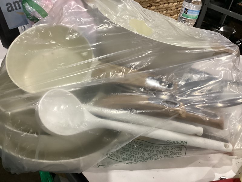 Condition photo showing Good Condition for SENSARTE Ceramic Cookware Sets, Pots and Pans Set Non stick, Granite Induction Cookware, Non toxic Healthy Non Stick Kitchen Cooking Set, with Frying Pans Set, PFAS PTFE PFOA PFOS Free,14 Pcs Ceramic White Medium