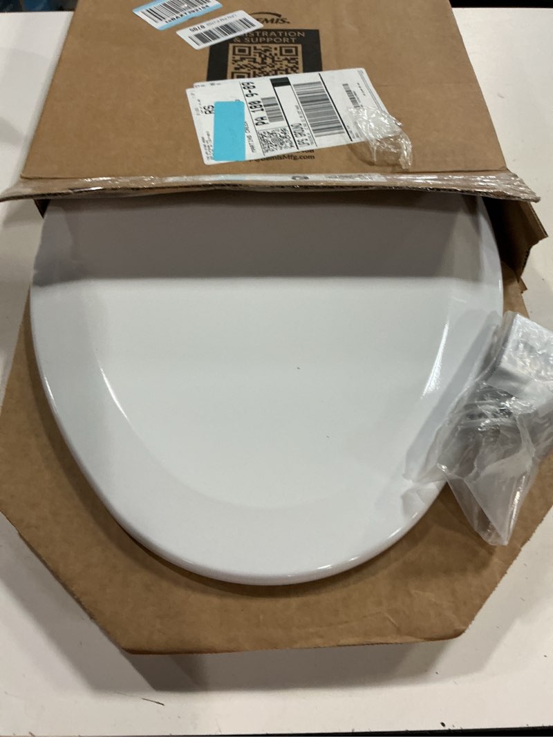 Condition photo showing Good Condition for bemis 1500ec 390 lift-off wood elongated toilet seat, cotton white (pack of 1) elongated basic