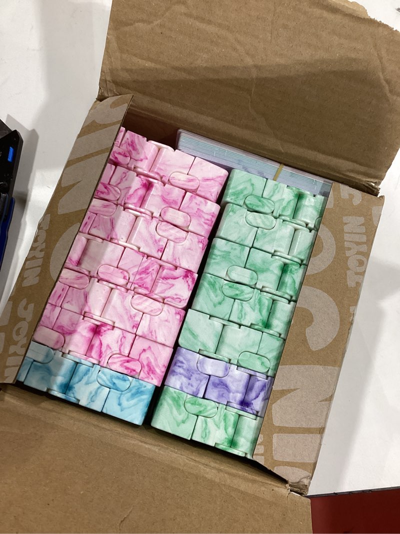 Condition photo showing Good Condition for JOYIN 28 PCS Valentine's Day Gift Cards with Infinity Magic Toys, Relaxing Hand-Held Fidget Toys for Kids, Valentine Party Favors Classroom Exchange and Goodie Bag Stuffers Beauty