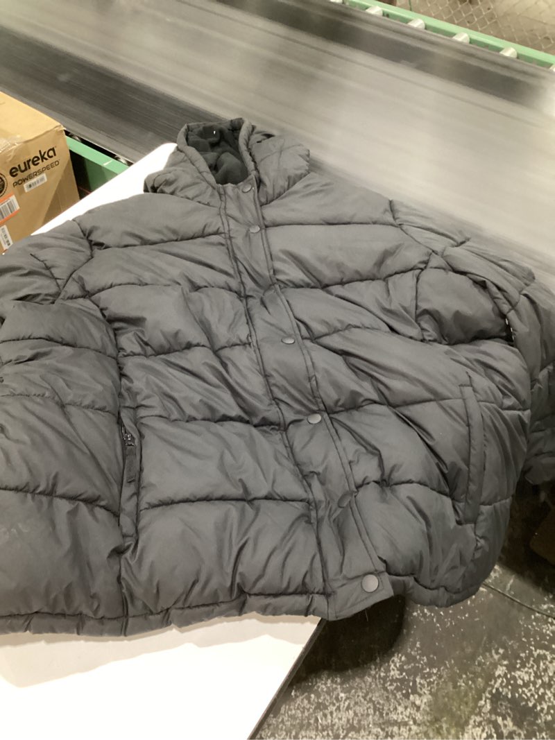 Condition photo showing Good Condition for Amazon Essentials Women's Heavyweight Quilted Long-Sleeve Hooded Puffer Coat (Available in Plus Size) 5X Black