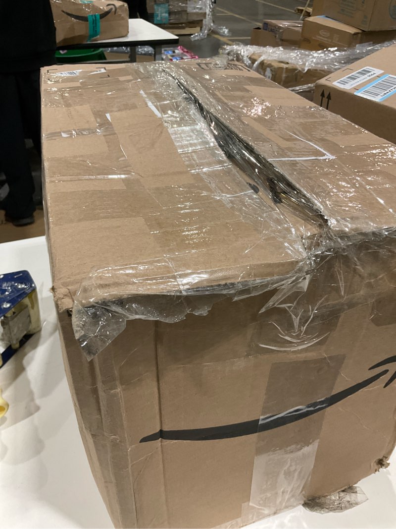 Condition photo showing Good Condition for Thin rug