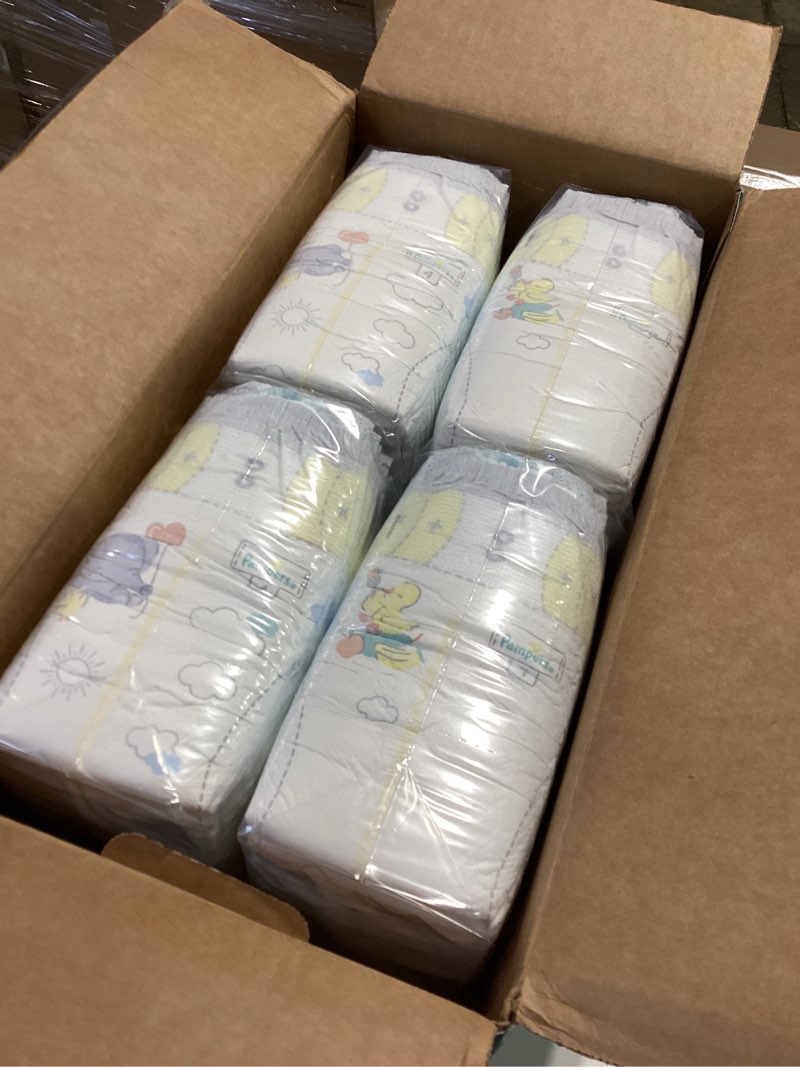 Pampers Swaddlers Diapers, Size 4 (15-34 lbs), 120 Count, Absorbent, Keeps Baby Dry and Comfortable,