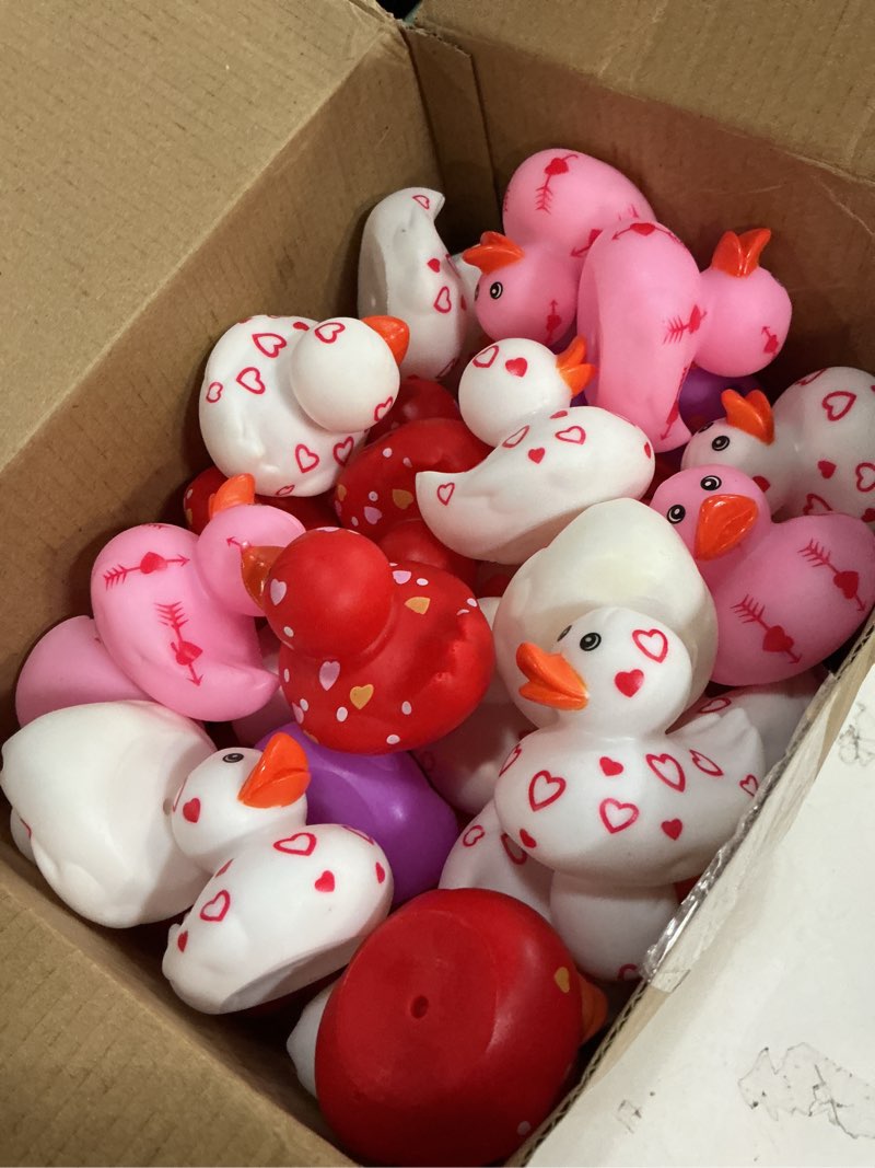 Condition photo showing Good Condition for Jerify 120 Pcs 2 Inch Valentine's Day Rubber Duckies Bulk Mini Heart Rubber Ducks for Kids Bathtub T