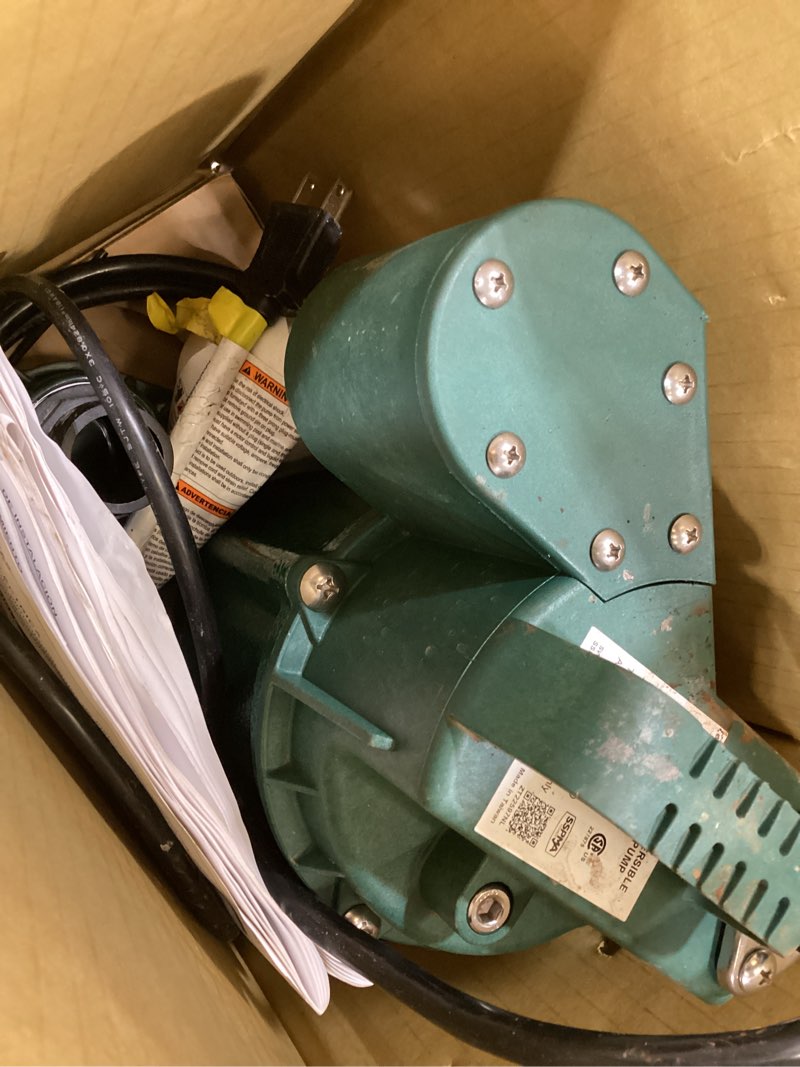 zoeller 3/4-hp 115-volt 80-gpm cast iron submersible sump pump