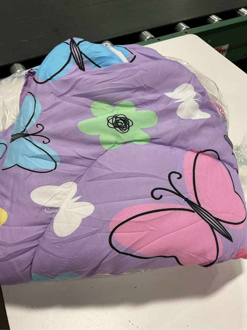Condition photo showing Good Condition for Wake In Cloud - Butterfly Bedding Set for Girls, Cute Colorful Butterfly Flowers Floral Comforter Set with Sheets, 5 Pieces Kids Bed in a Bag, Purple, Twin Size Twin Purple