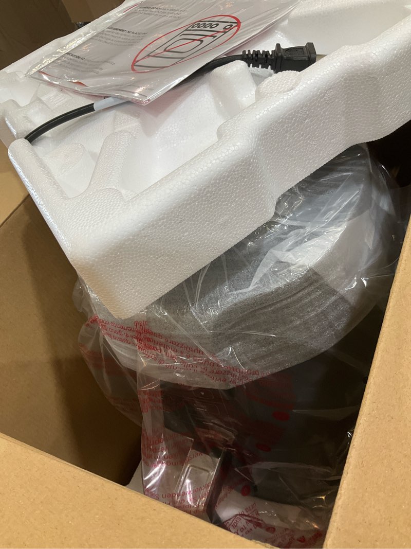 Condition photo showing New/Like New for ninja air fryer | 4 qt capacity | 4-in-1 roast, crisp, roast, reheats, & dehydrates | dishwasher safe parts | 105°f-400°f | includes 20 easy & healthy recipes | 1550 watt | grey | af101