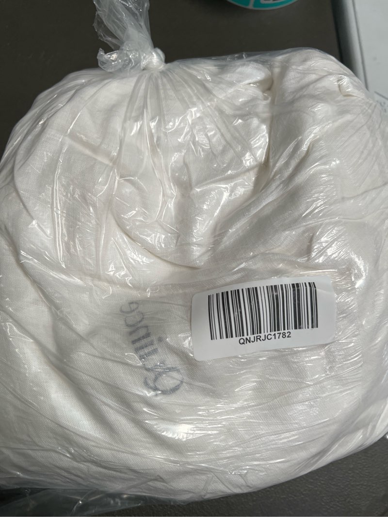 Condition photo showing New/Like New for european linen duvet cover, full/queen, white