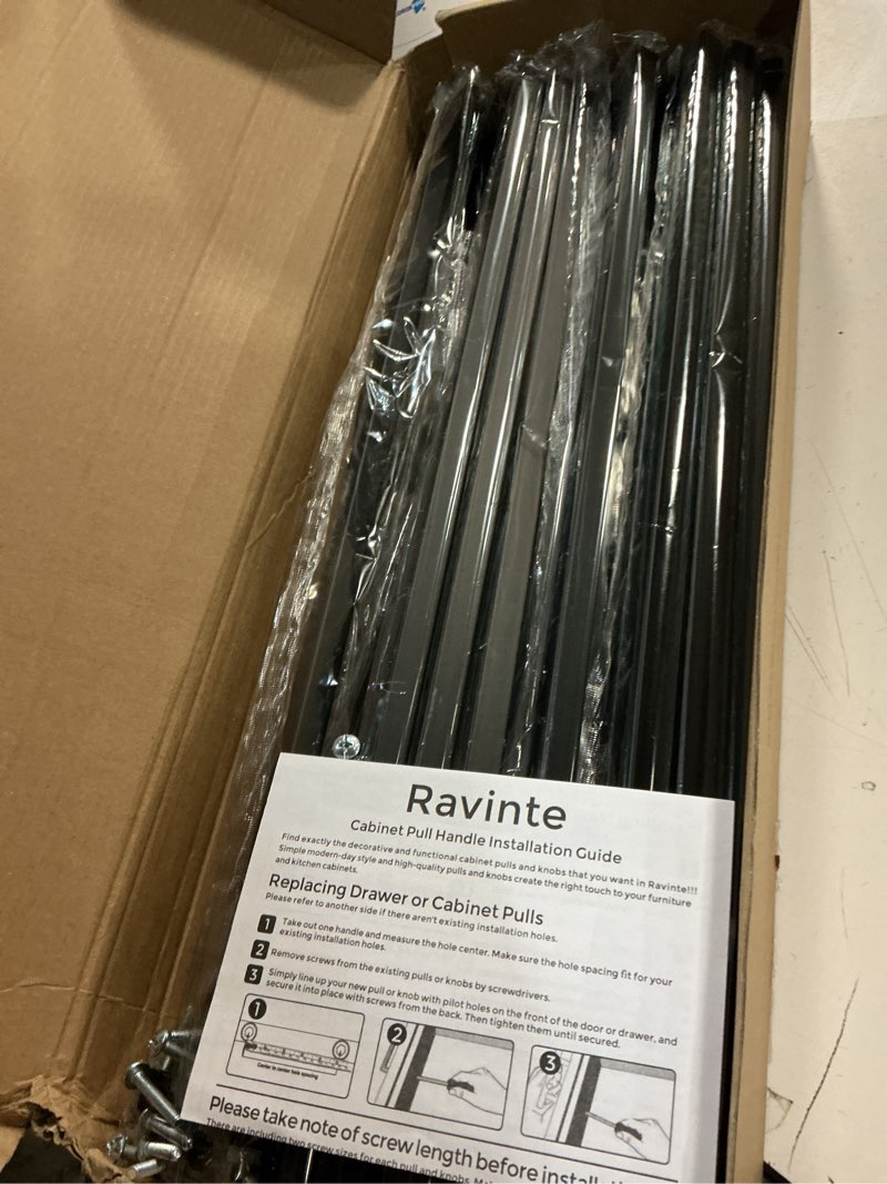 Condition photo showing Good Condition for Ravinte 20 Pack 18 Inch Kitchen Square Cabinet Handles Matte Black Pulls Black Drawer Pulls Kitchen Cabinet Hardware Handles 20 18-1/2 Inch (18 Inch Hole Center)