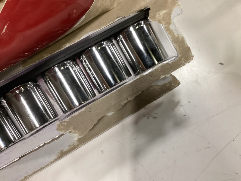 Condition photo showing Good Condition for 1/2 in. drive sae large socket set (5-piece)