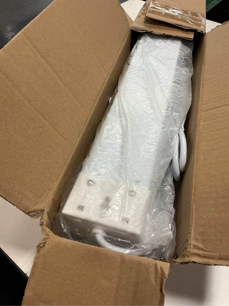 Condition photo showing Good Condition for hykolity Pir Sensor 4FT 120W LED Shop Light, 12000lm(370w Equivalent), 5000K Daylight, Motion Activated, Hanging or FlushMount, with Power Cord, for Garages, Workshops, ETL, 2 Pack