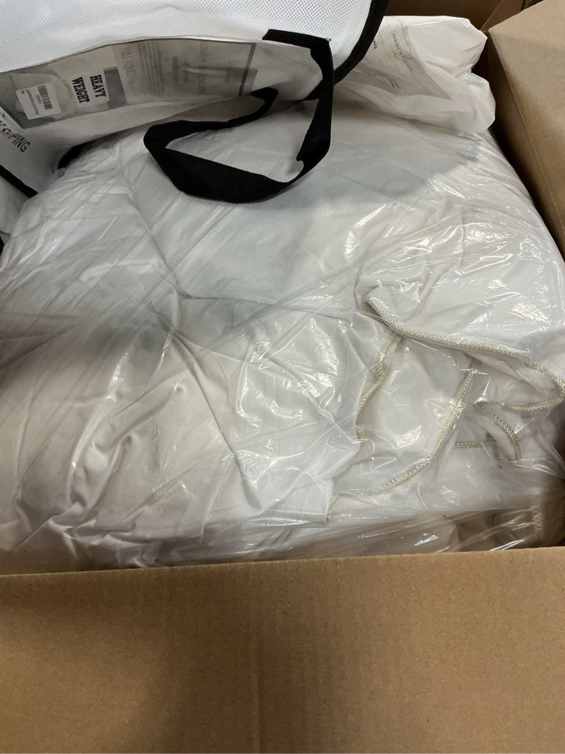 Condition photo showing Good Condition for Luxurious White Solid Heavy Weight, Queen Size Goose Feathers Down Comforter for Winter Weather Duvet Insert, Premium Baffle Box, 100% Egyptian Cotton Cover, 65 oz. Fill Weight Queen White (Heavy Weight) / Winter