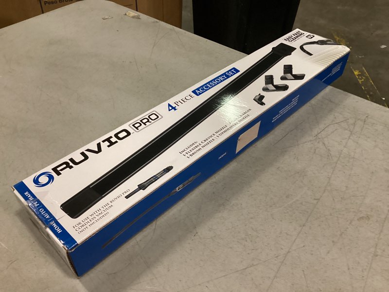 Condition photo showing New/Like New for ruvio pro 4- piece accessoryset item no 8597eng