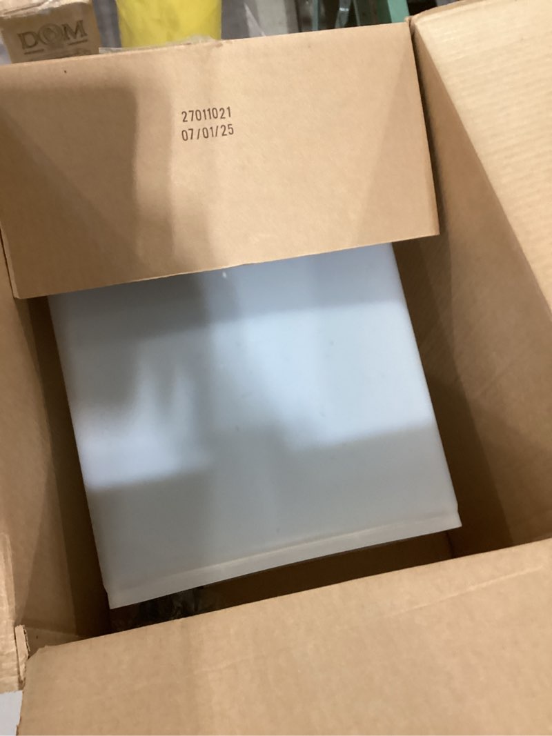 Condition photo showing Good Condition for IRIS USA Airtight Dog Food Storage Container, Up to 30 lbs, Attachable Wheels, for Dog Cat Bird and other Pet Food Storage Bin, Keep Fresh, Easy Mobility, BPA Free, Navy/Pearl 30 lbs Navy/Pearl