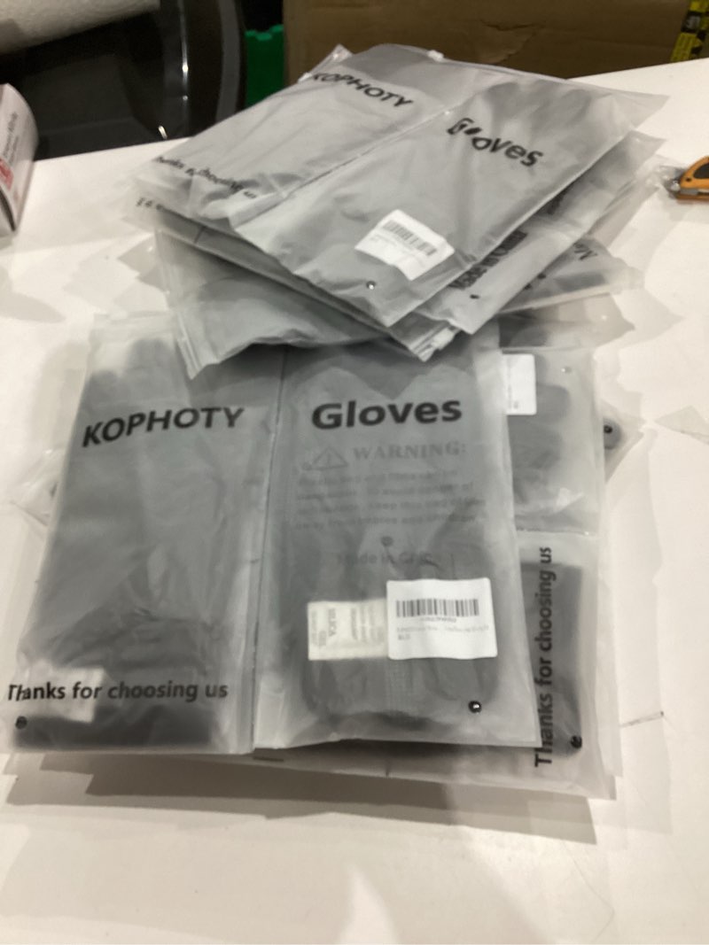 Condition photo showing Good Condition for TouchScreen Winter Gloves, Warm Water Resistant Windproof Thermal Gloves for Driving Running Cycling Black-Grey Large (Men) -- X-Large (Women)