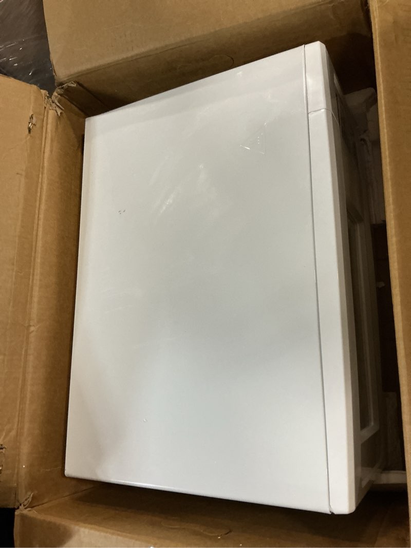 Condition photo showing Good Condition for ge - 1.4 cu. ft. countertop microwave with sensor cooking and defrost - white