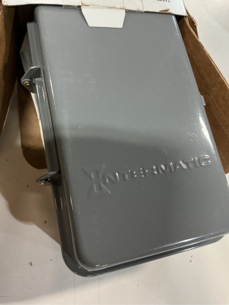 Condition photo showing Good Condition for intermatic 40-amp mechanical residential hardwired lighting timer